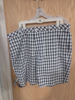 Men's Classic Black and White Plaid Walter Hagen Shorts